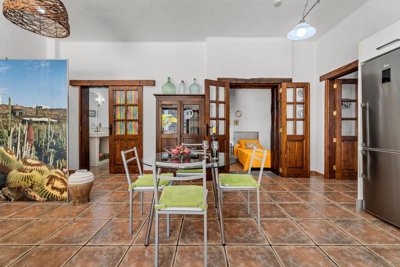 Apartamento Rural Los Roferos Guatiza Exterior photo